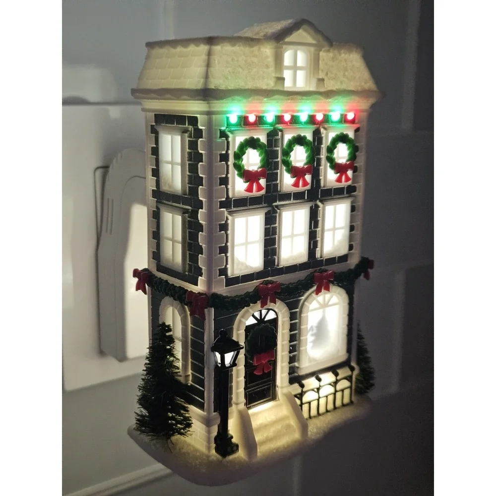 Bath & Body Works Christmas House Light Up Wallflowers Fragrance Plug